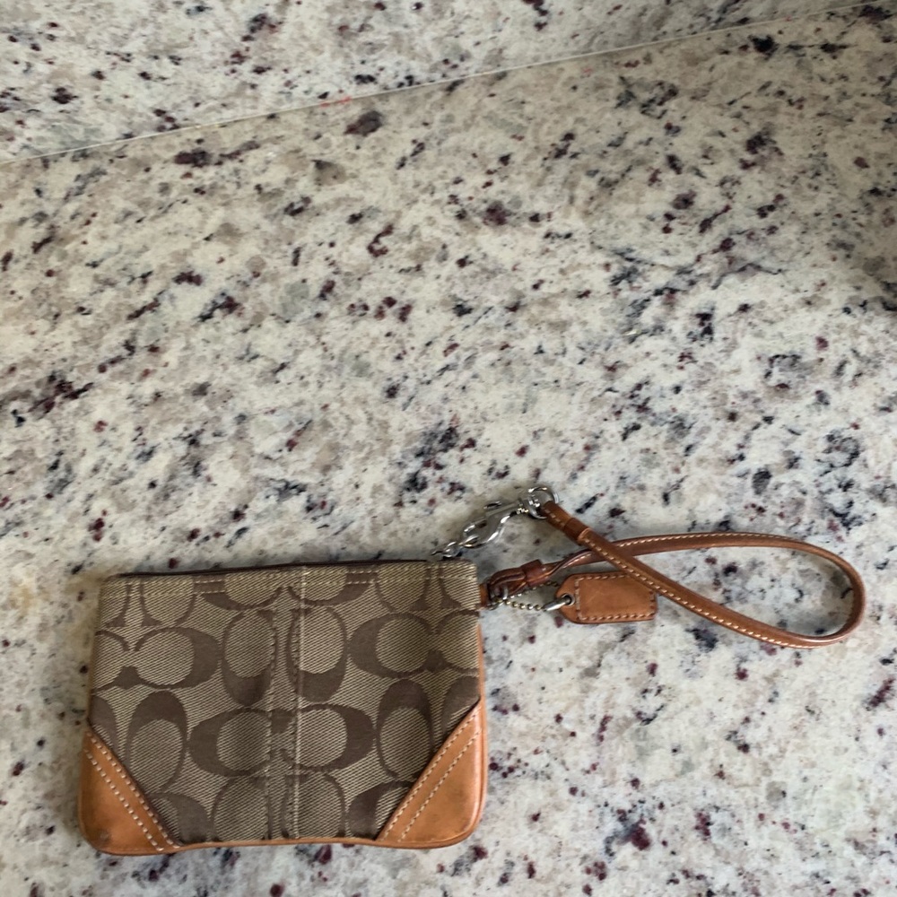 Coach change wallet
